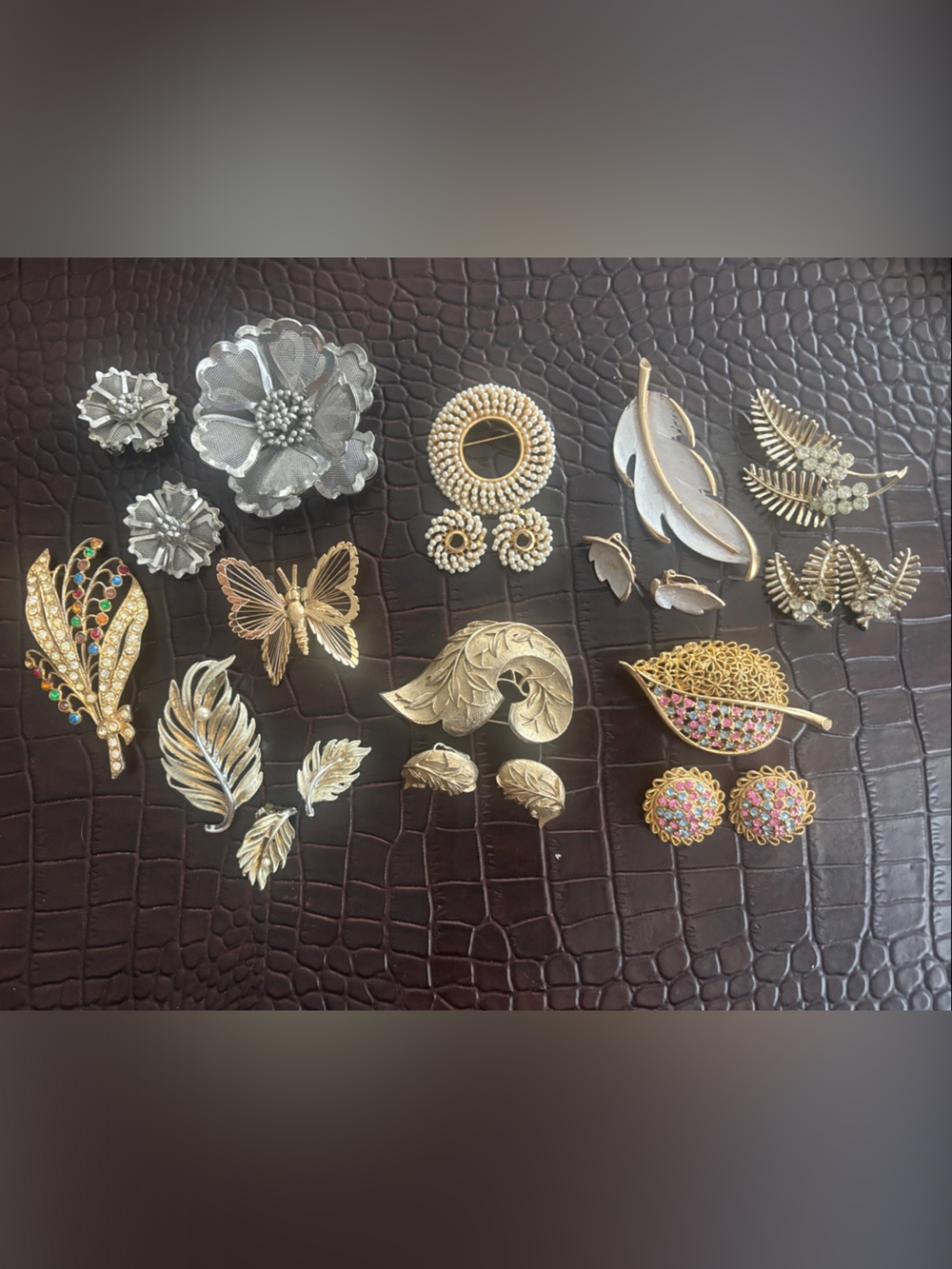 Vintage Gold and Silver Mixed-Metal Hair Pins and Brooches Set